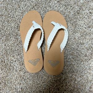 Roxy flip flops!